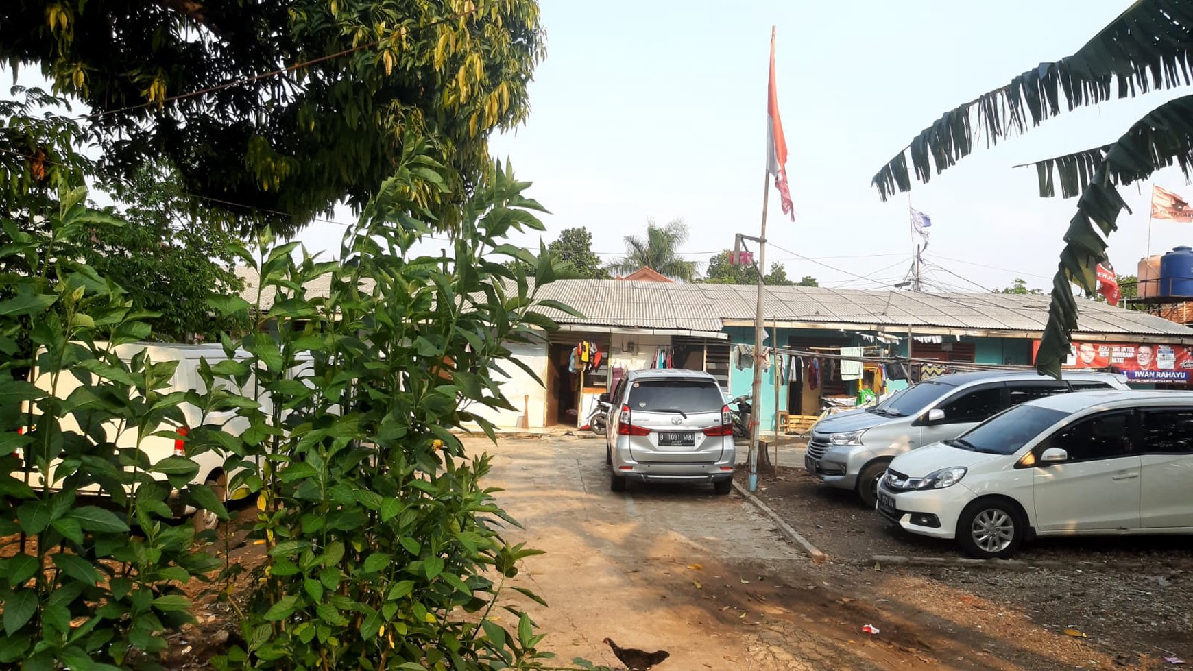 Kavling Pinggir Jalan Raya Terdapat Rumah Kontrakan dan Workshop @Jl Aria Putra