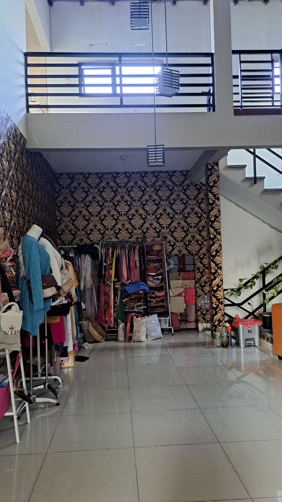 Dijual Rumah Nyaman Cocok untuk Usaha Sarijadi