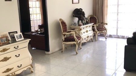 Rumah Cantik Cipaganti Permai