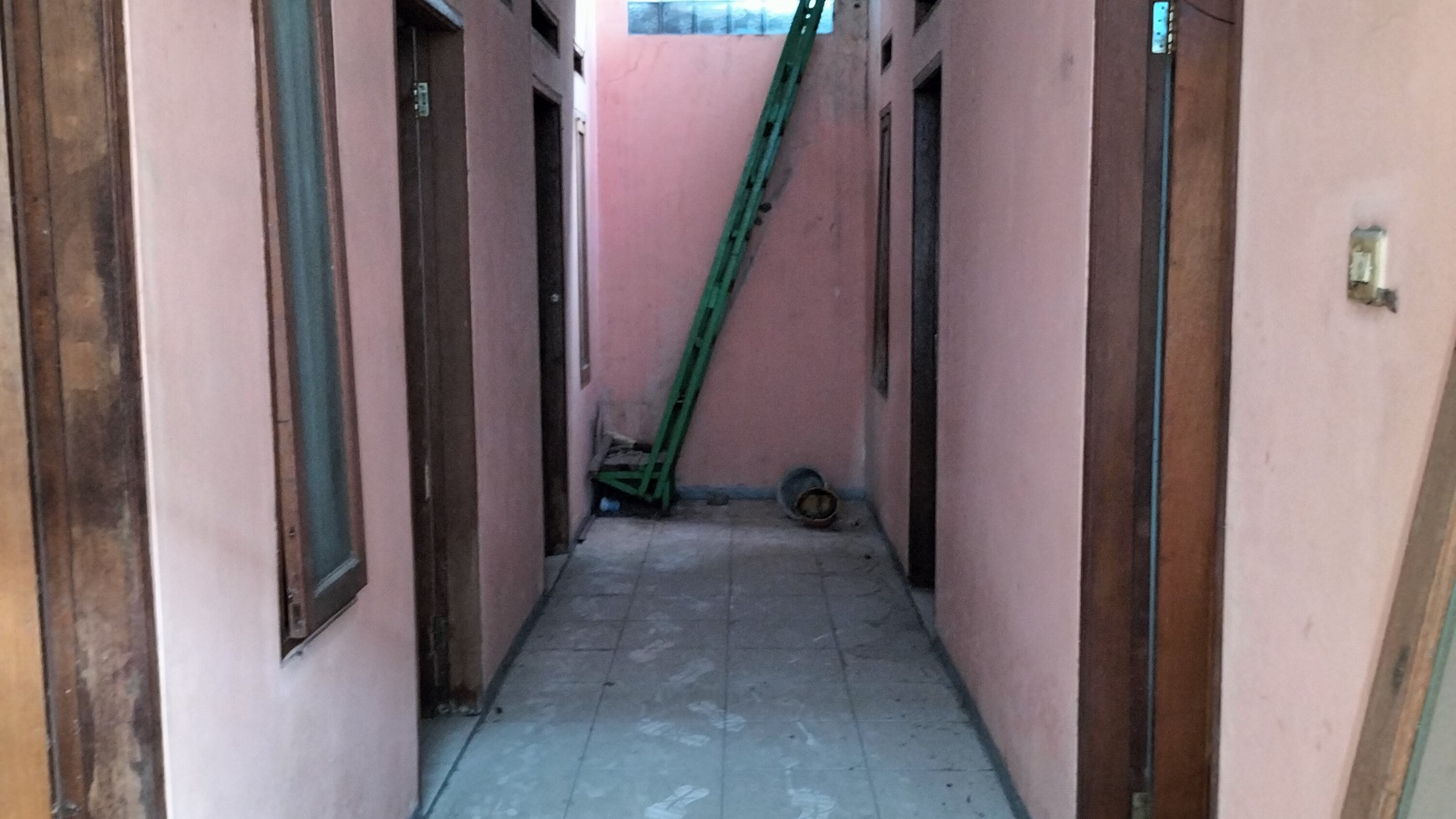 Dijual Kosan STT Telkom 2 Lantai Daerah Ramai 