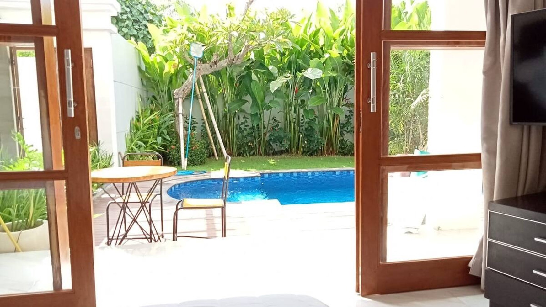 Villa modern, cantik dan siap huni cocok untuk invest dan huni di Jimbaran Bali.