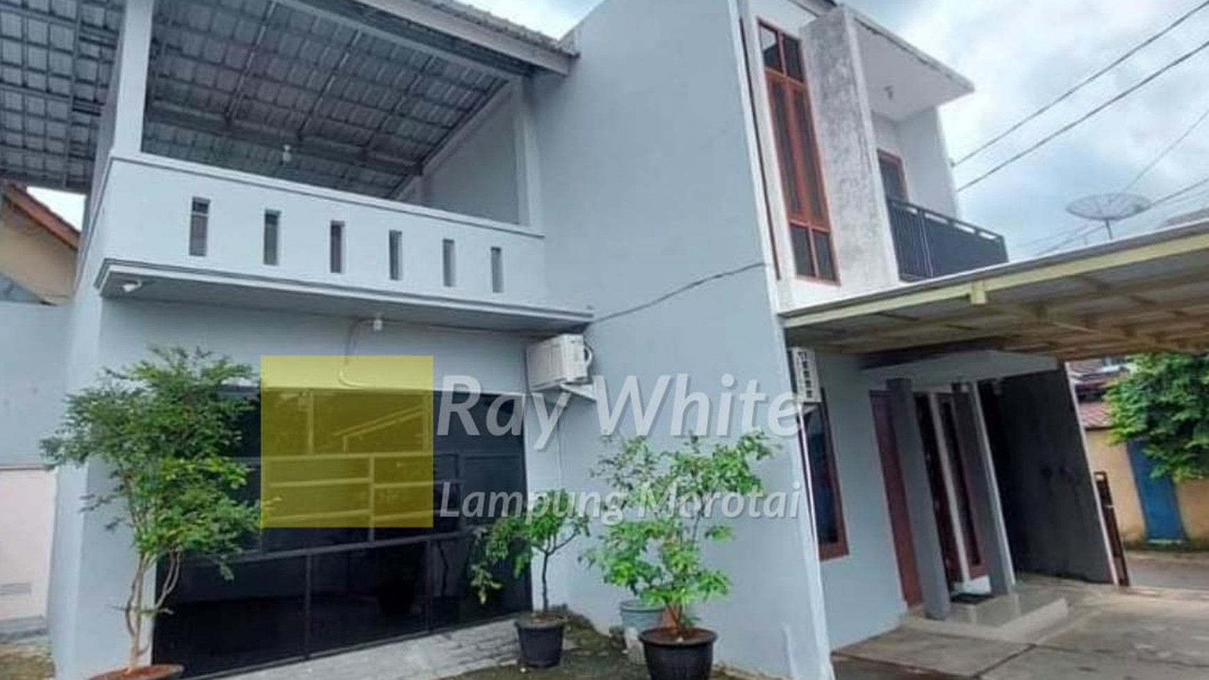 Dijual Rumah Dua Lantai  Ex Kantorai