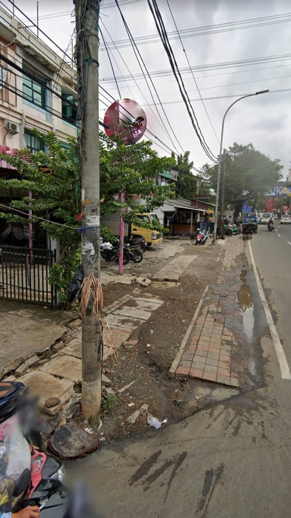 Ruko Strategis 3 lantai, pinggir jalan, cck usaha di Ciledug, Tangerang