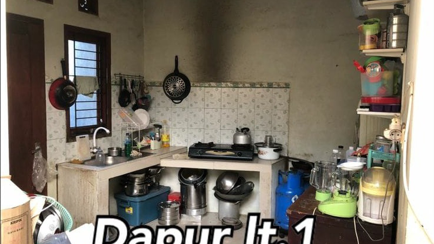 Rumah Siap huni,terawat di jagakarsa Jakarta Selatan.