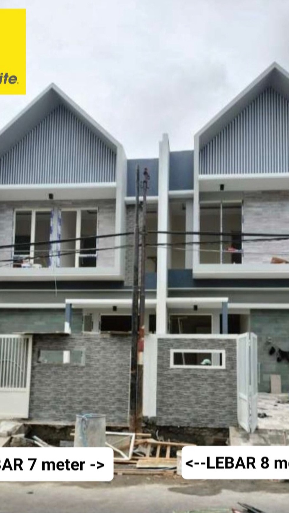 Rumah Manyar Tirtomoyo - Surabaya Timur - New Baru Scandinavian Modern SPESIAL Row Jalan RAYA KEMBAR dekat Sekolah Petra Manyar