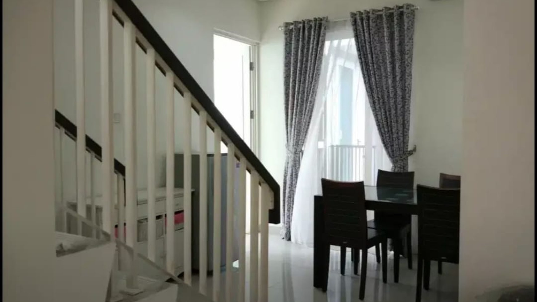 Hot Rent. Rumah 2 lantai Residence One Serpong, baru renovasi.