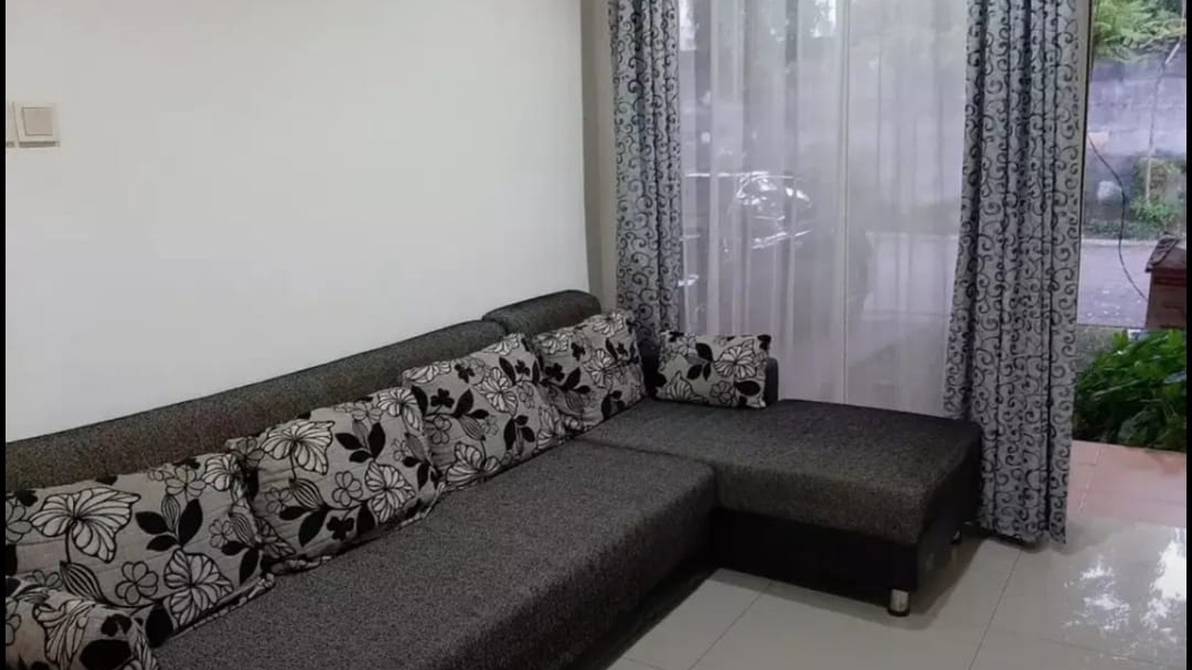 Hot Rent. Rumah 2 lantai Residence One Serpong, baru renovasi.