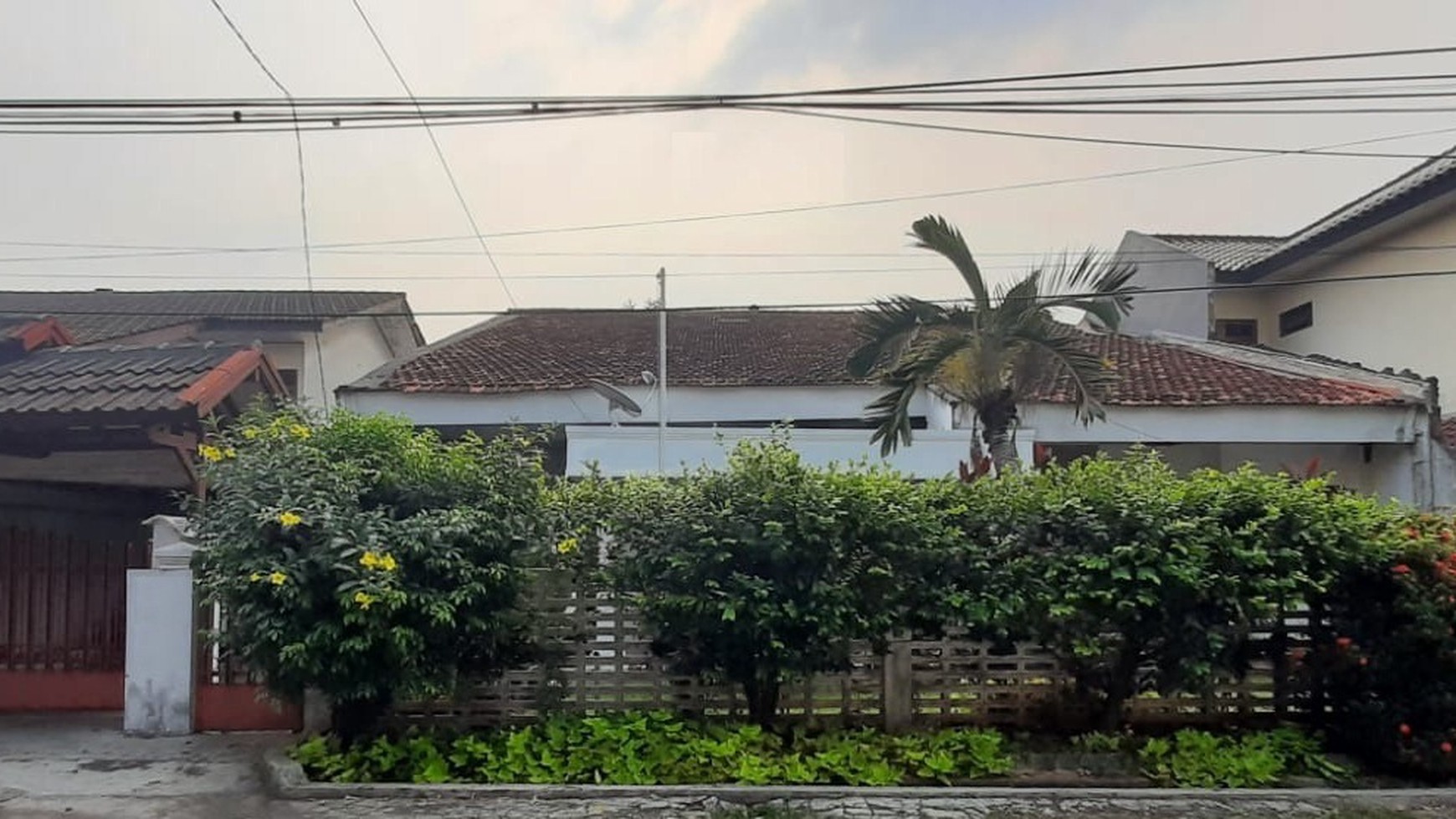 Rumah Luas Diarea Jl Veteran Bintaro Dekat Pusat Bisnis & Gate Tol