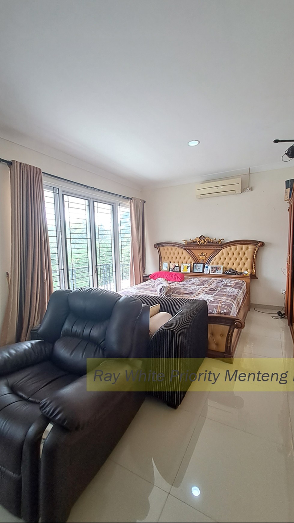 Fully Furnished House with Minimalis Design, The Green BSD, Tangerang Selatan