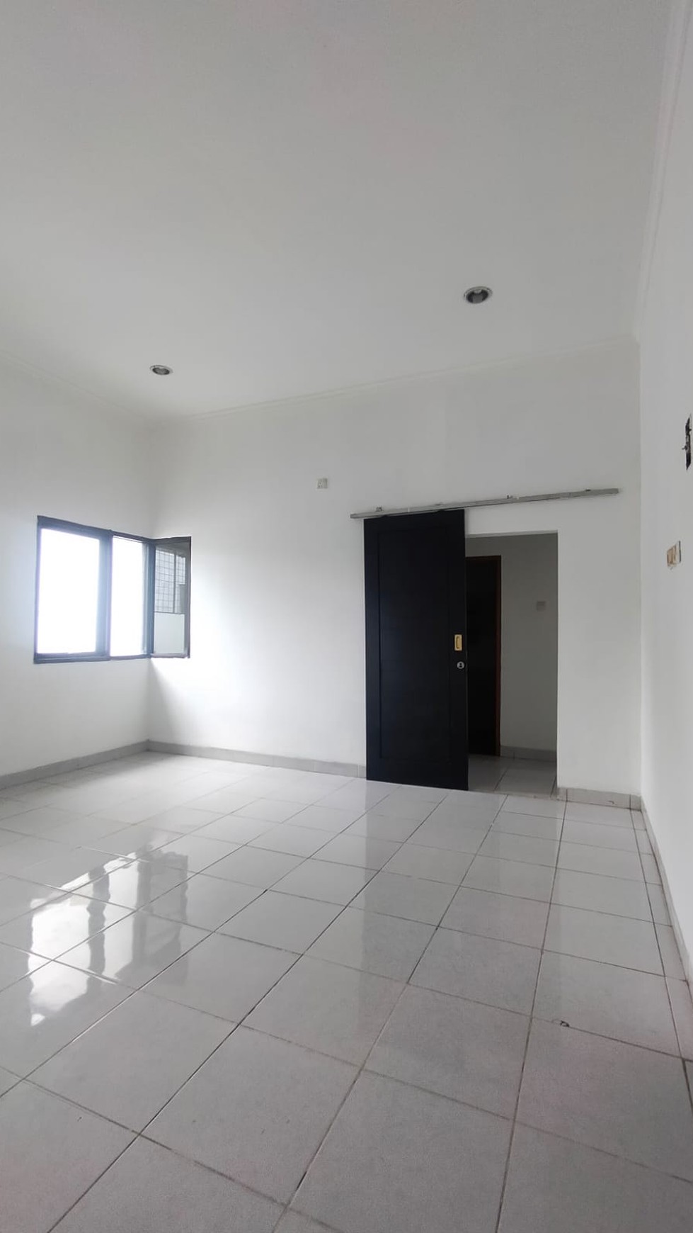 Flash Sale. Rumah mewah Anggrek Loka, BSD