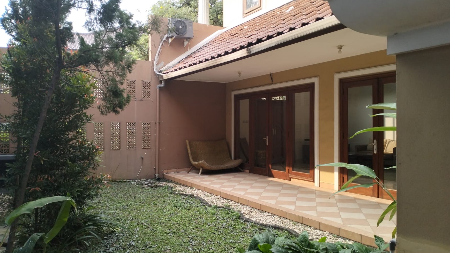 RUMAH DI TAMAN GIRI LOKA BSD (HOOK)