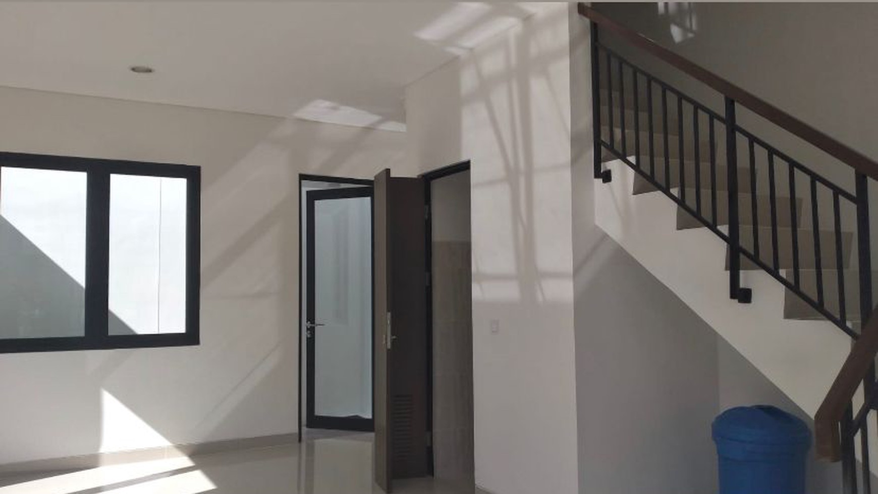 RUMAH BARU DI PROVENCE SUITE BSD (HOOK, JARANG ADA)