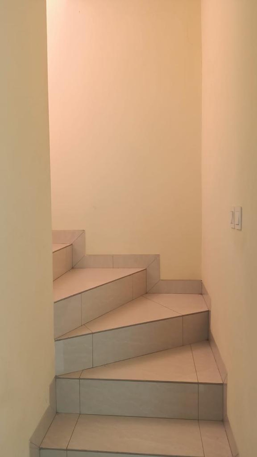 Rumah Siap Huni Minimalis 2Lantai Dekat Akses Toll Diarea Cluster Paridise Resort Sarua