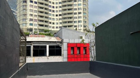 Rumah Toko Harmoni Plaza, Lokasi Strategis, 3.5 Lantai, Bersih Rapi Siap Pakai