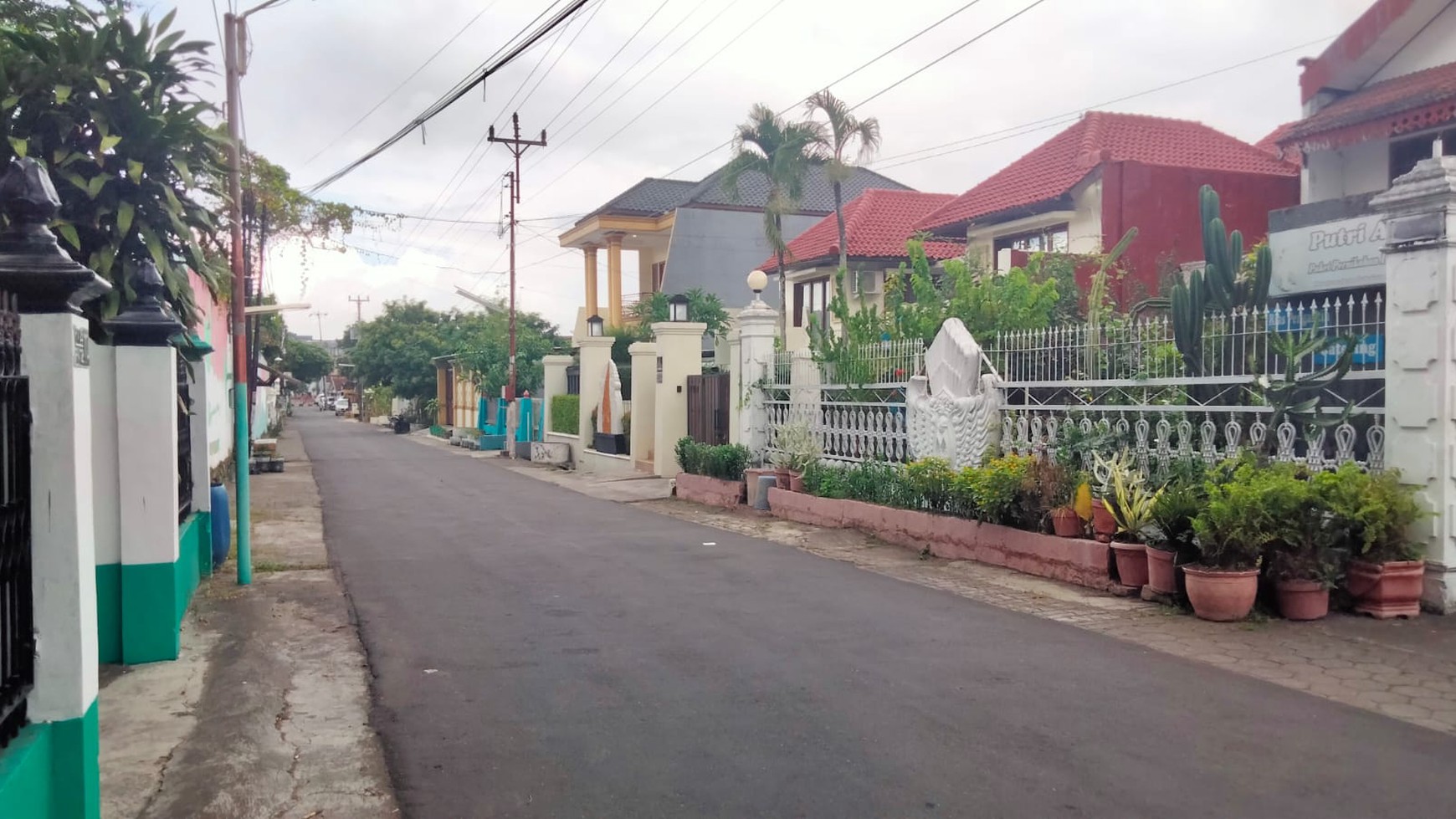 RUMAH LUAS DI KALASAN SLEMAN 5 KAMAR