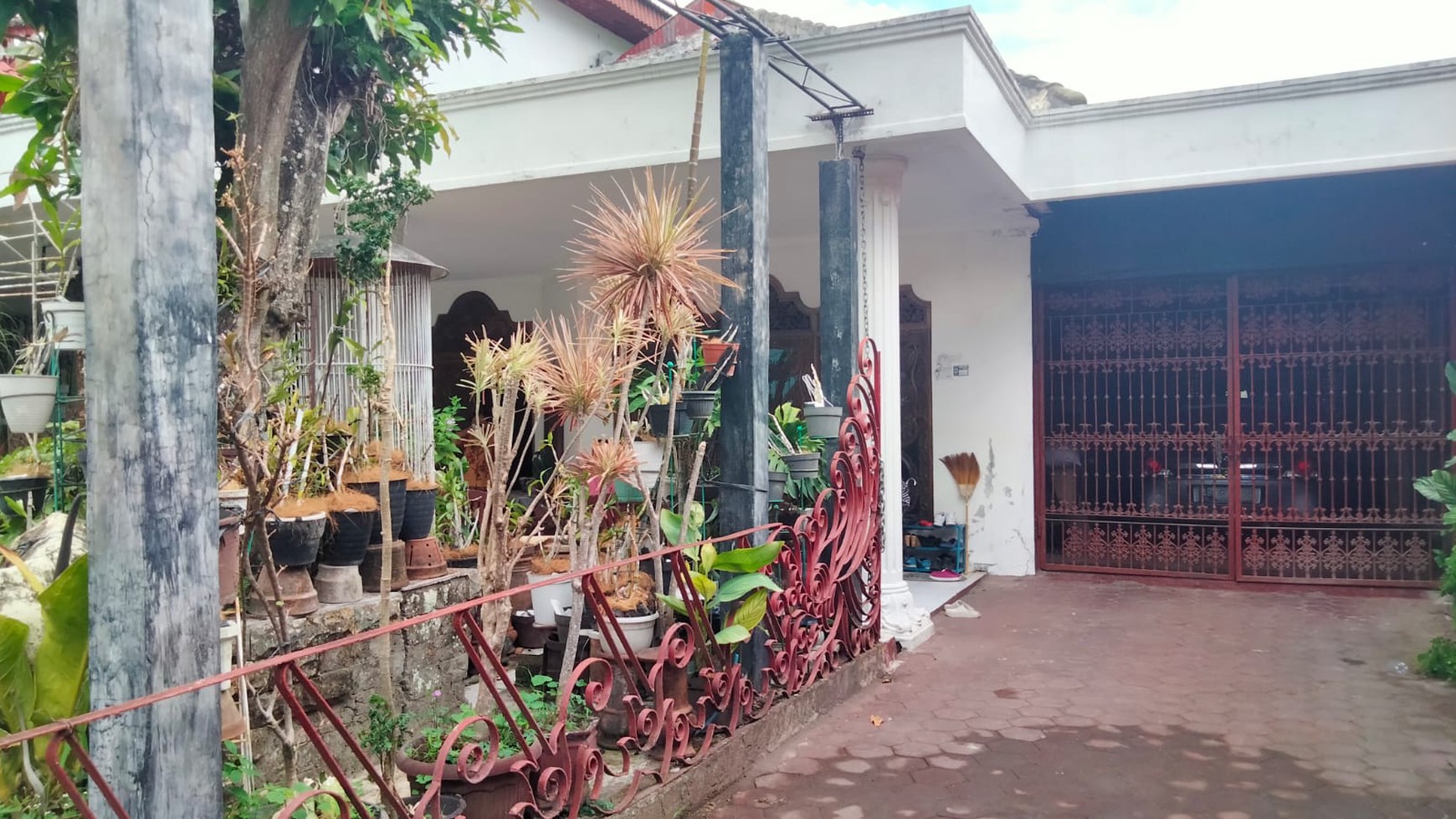 RUMAH LUAS DI KALASAN SLEMAN 5 KAMAR