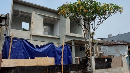 Rumah Brand New 2 Lantai, Lokasi Strategis di Ciputat