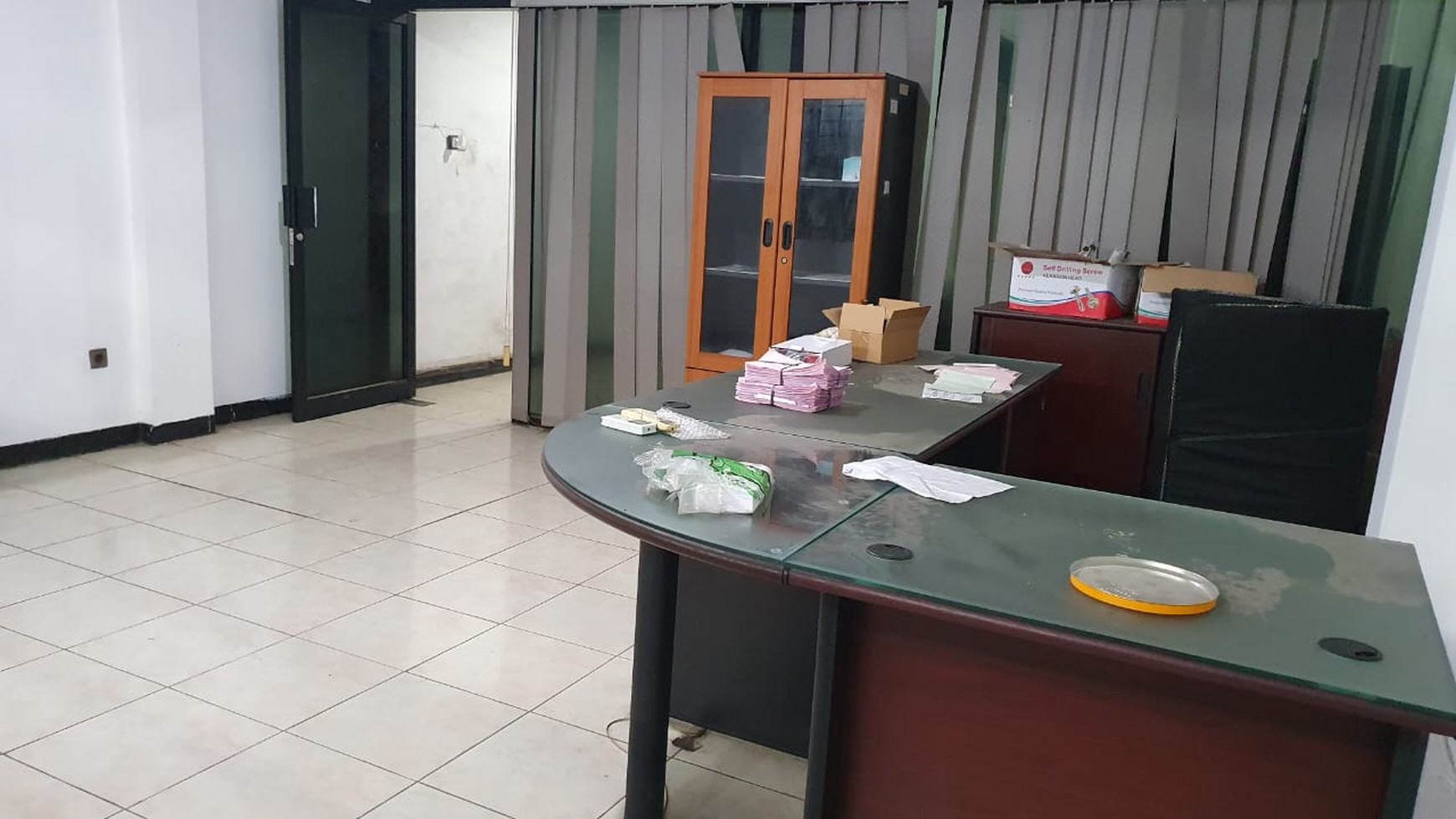 1609. Dijual Murah Ruko Jalan Semarang Surabaya