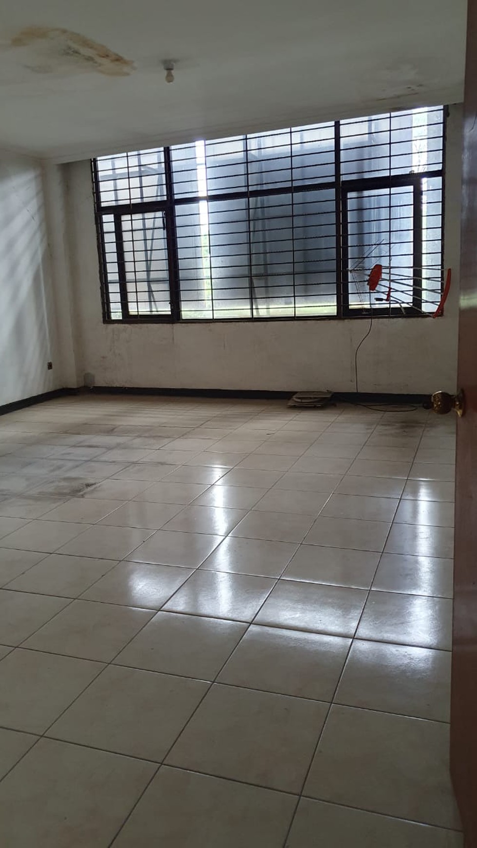 1609. Dijual Murah Ruko Jalan Semarang Surabaya