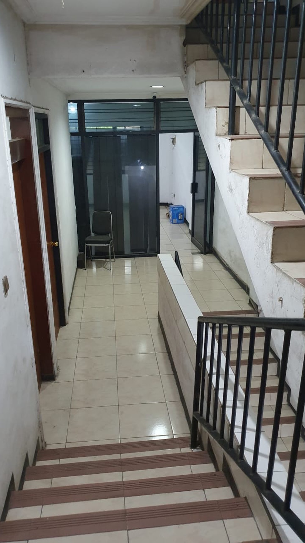 1609. Dijual Murah Ruko Jalan Semarang Surabaya