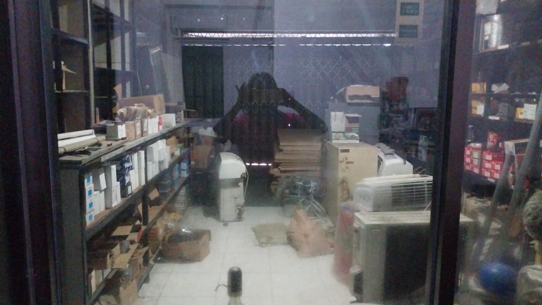 1609. Dijual Murah Ruko Jalan Semarang Surabaya