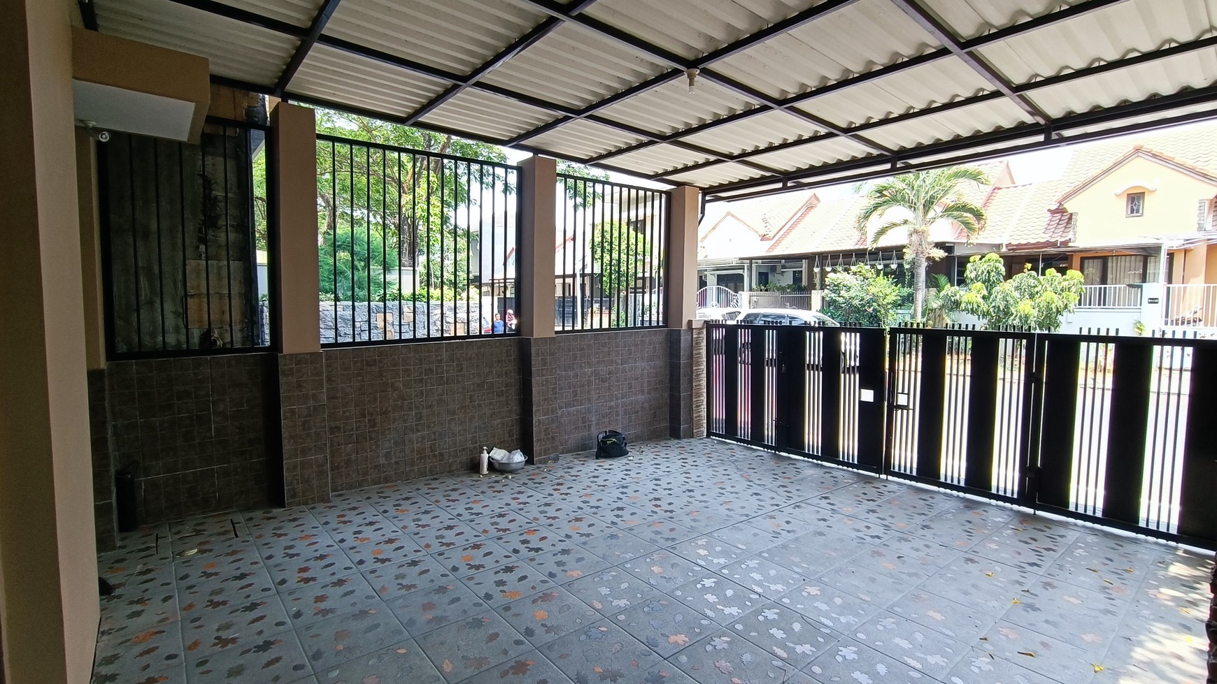 1607. Dijual Rumah Siap huni Raya Boulevard Eastwood Citraland Surabaya