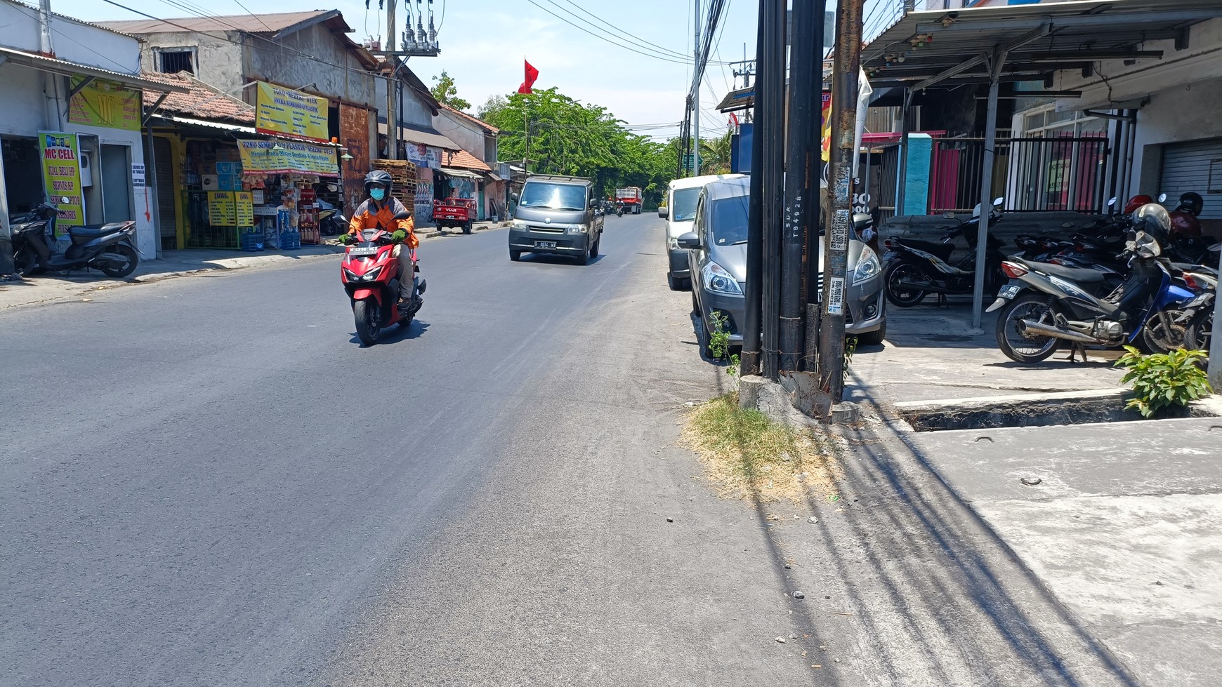 1604. Dijual Bangunan itung tanah Jl Raya Berbek Waru Sidoarjo