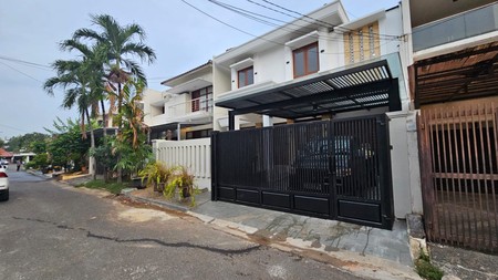 Rumah Cantik dan Siap Huni di Pondok Indah, Jakarta Selatan