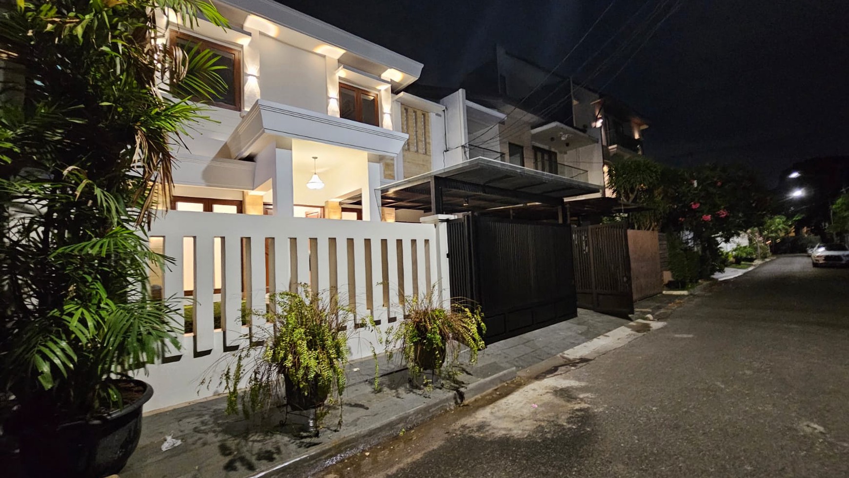 Rumah Cantik dan Siap Huni di Pondok Indah, Jakarta Selatan