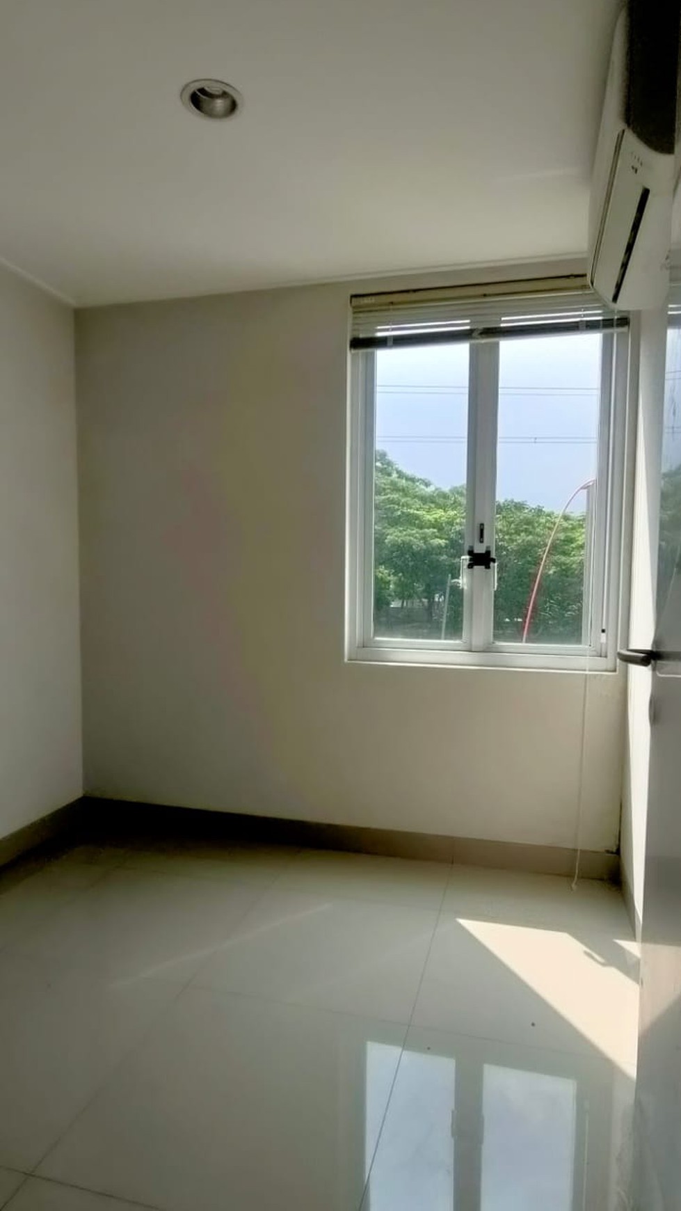  Rumah Minimalis di Kebayoran  Bintaro