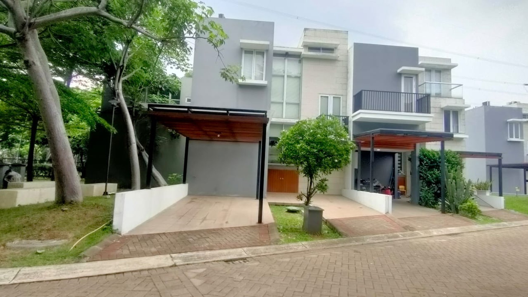  Rumah Minimalis di Kebayoran  Bintaro