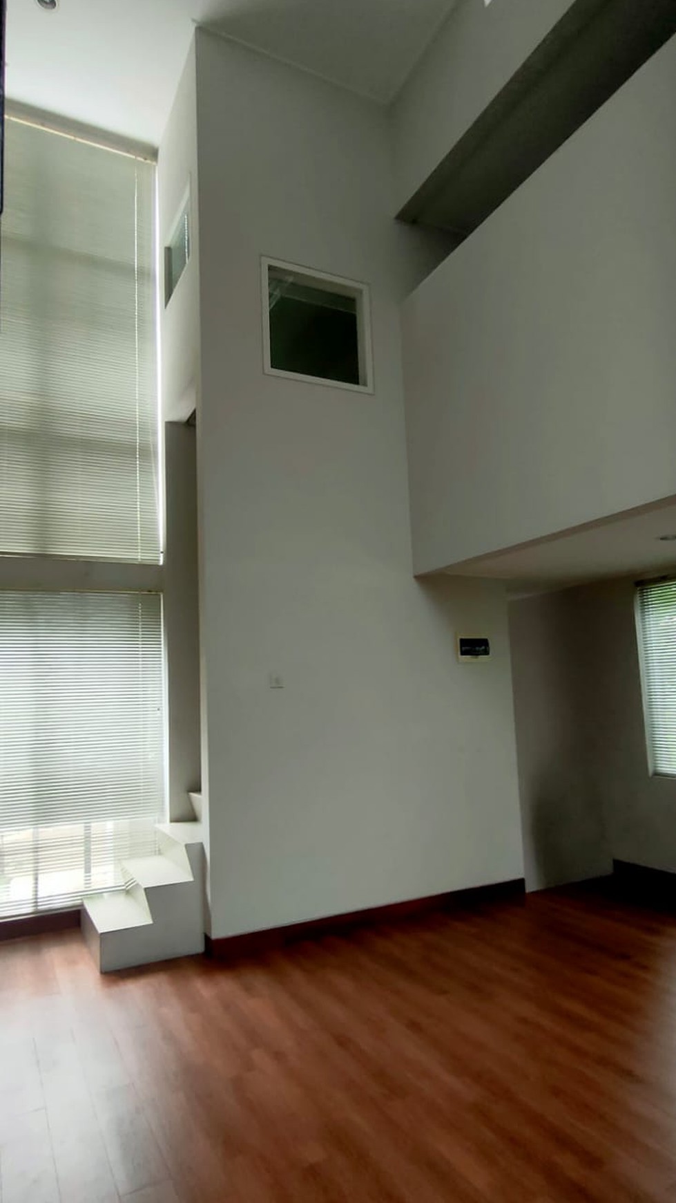  Rumah Minimalis di Kebayoran  Bintaro