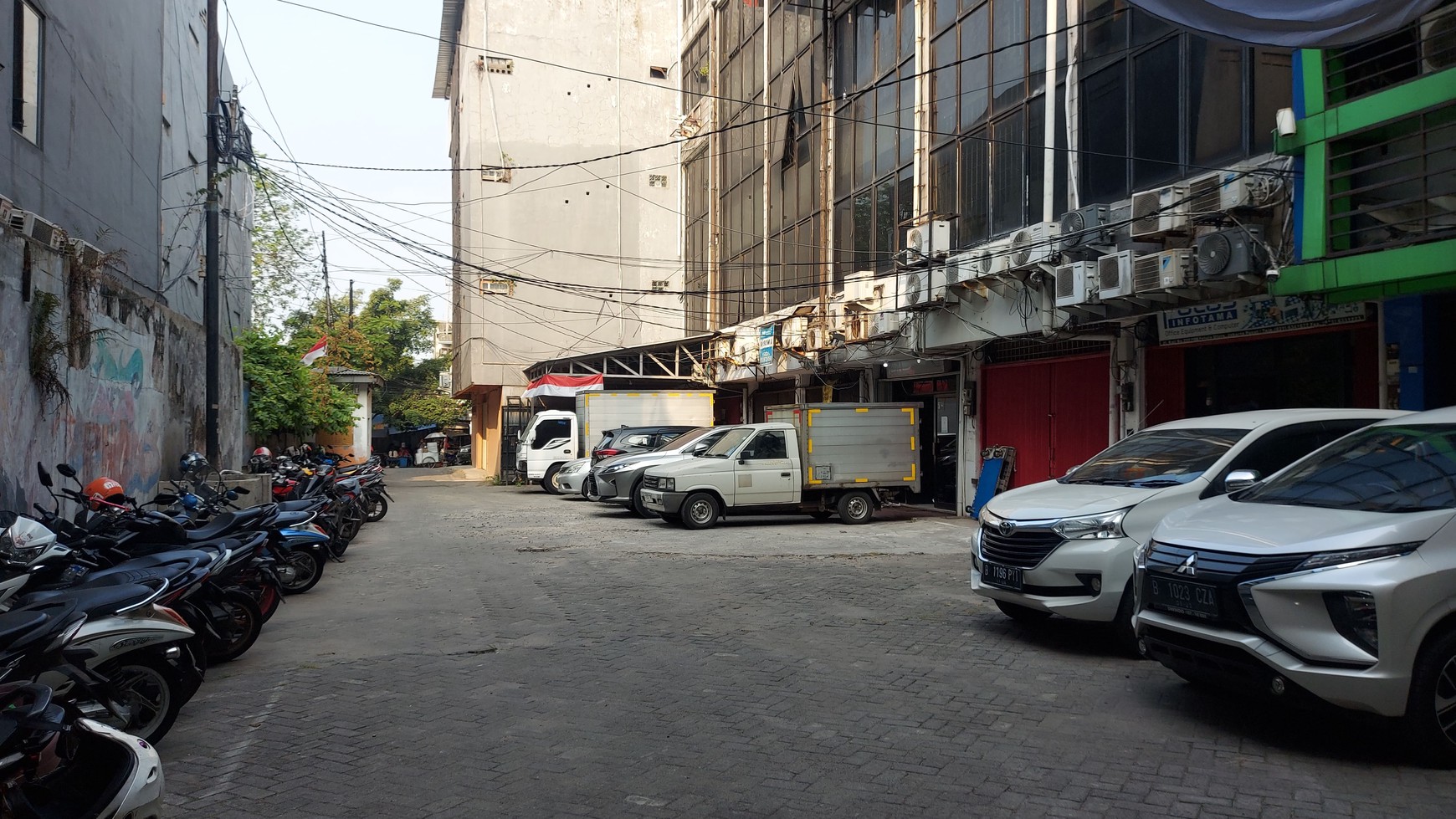Ruko gandeng 5 lantai lebar 8 di Kaji, Petojo Utara, Gambir