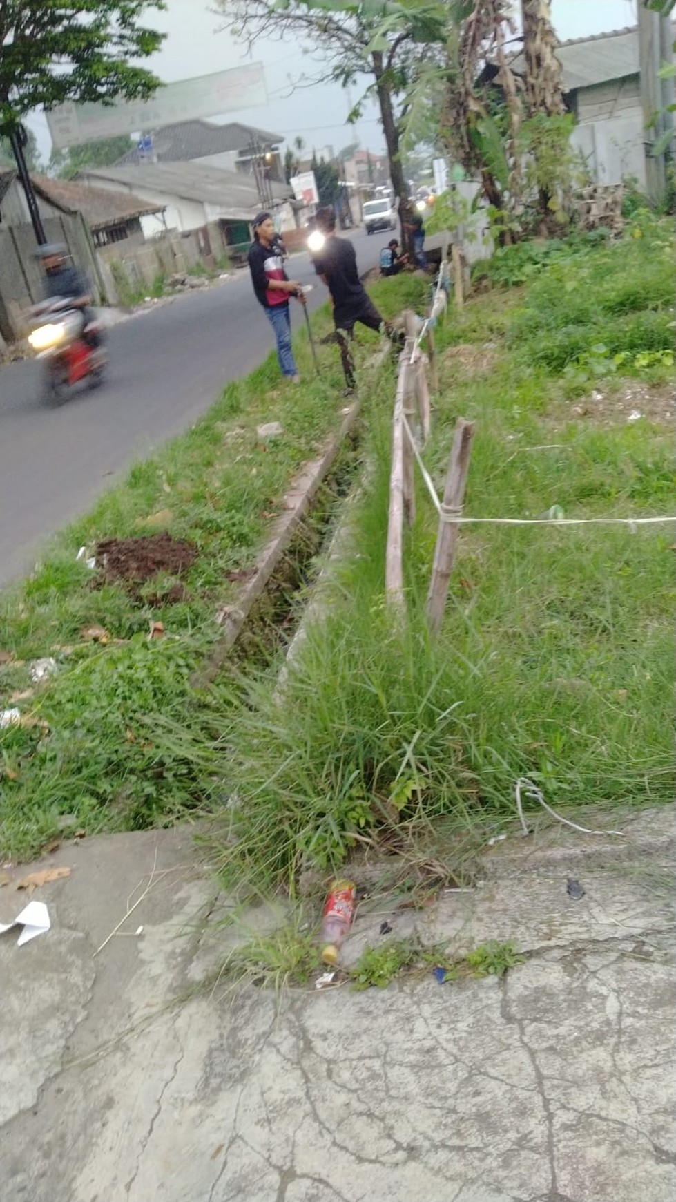 Simpang samarang raya garut, tanah pinggir jalan utama