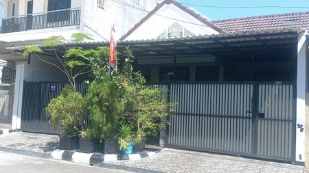Di jual rumah siap huni terawat tenang nyaman Sutorejo Prima Surabaya Timur