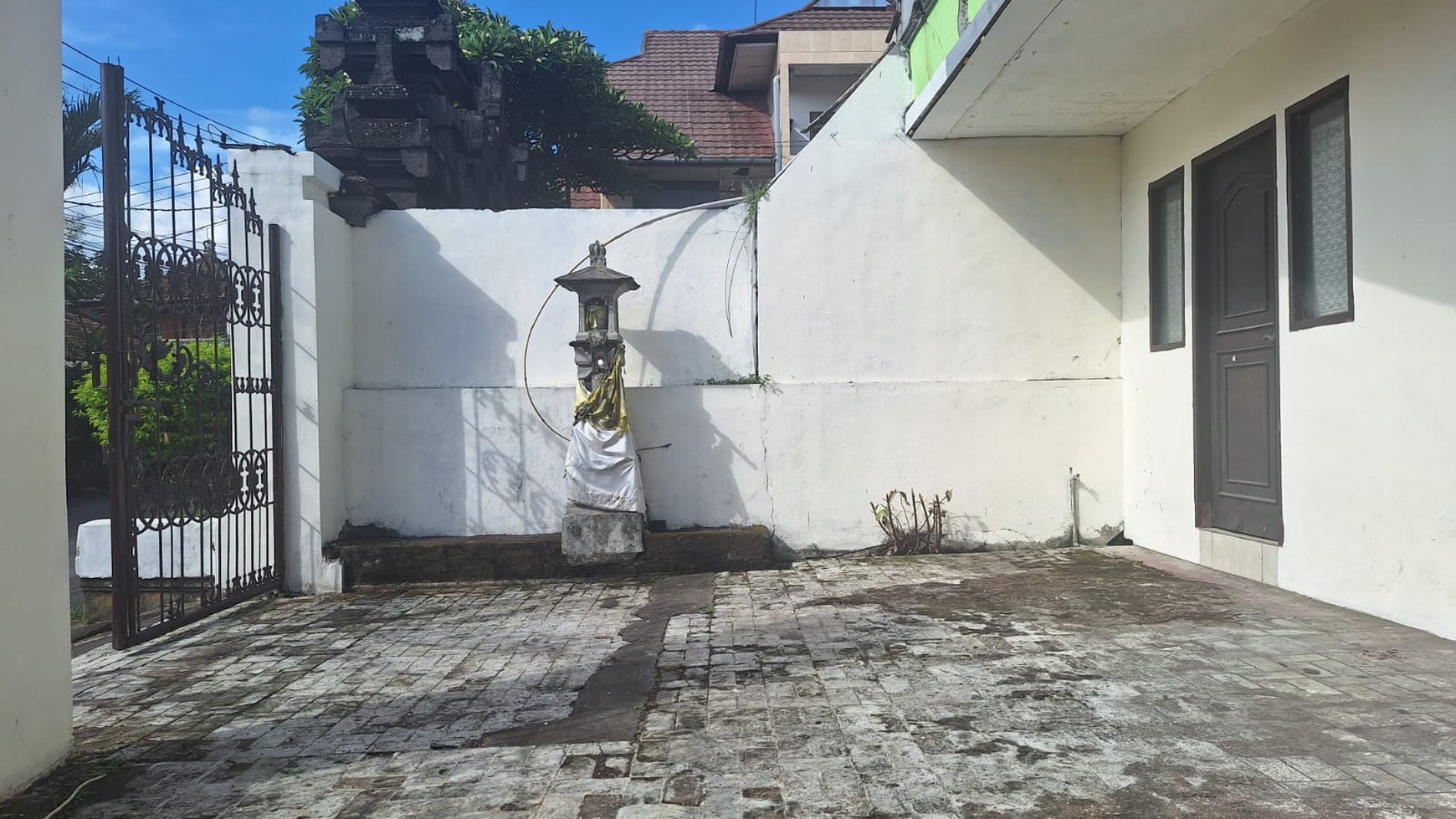 For Sale Freehold - Big house on main road Denpasar