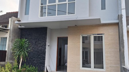 Dijual Rumah Murah Bagus di Bukit Palma Citraland Surabaya Barat 