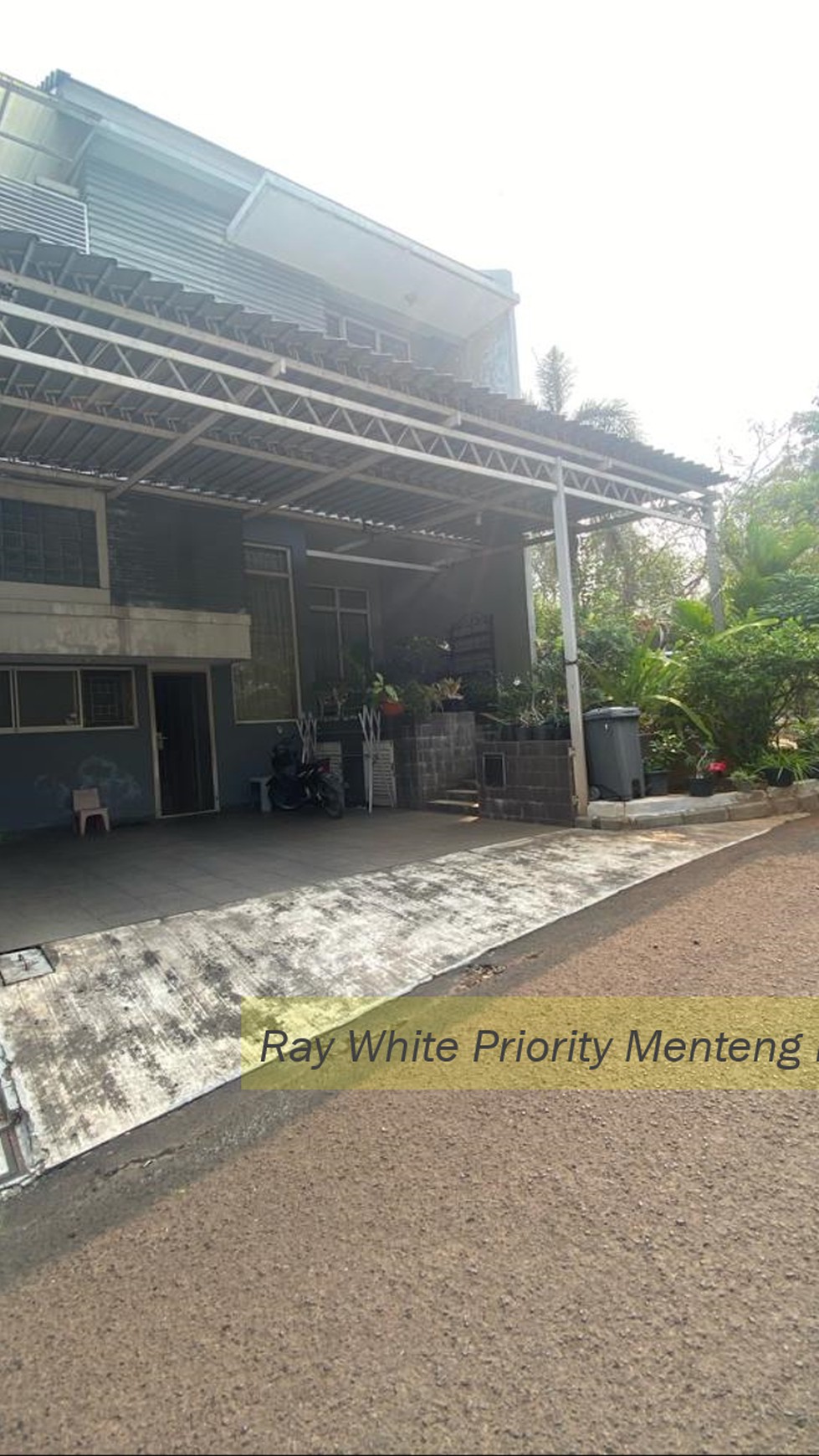 Rumah Modern Hook Dalam Lingkungan Private di Bintaro, Pesanggrahan, Jakarta Selatan