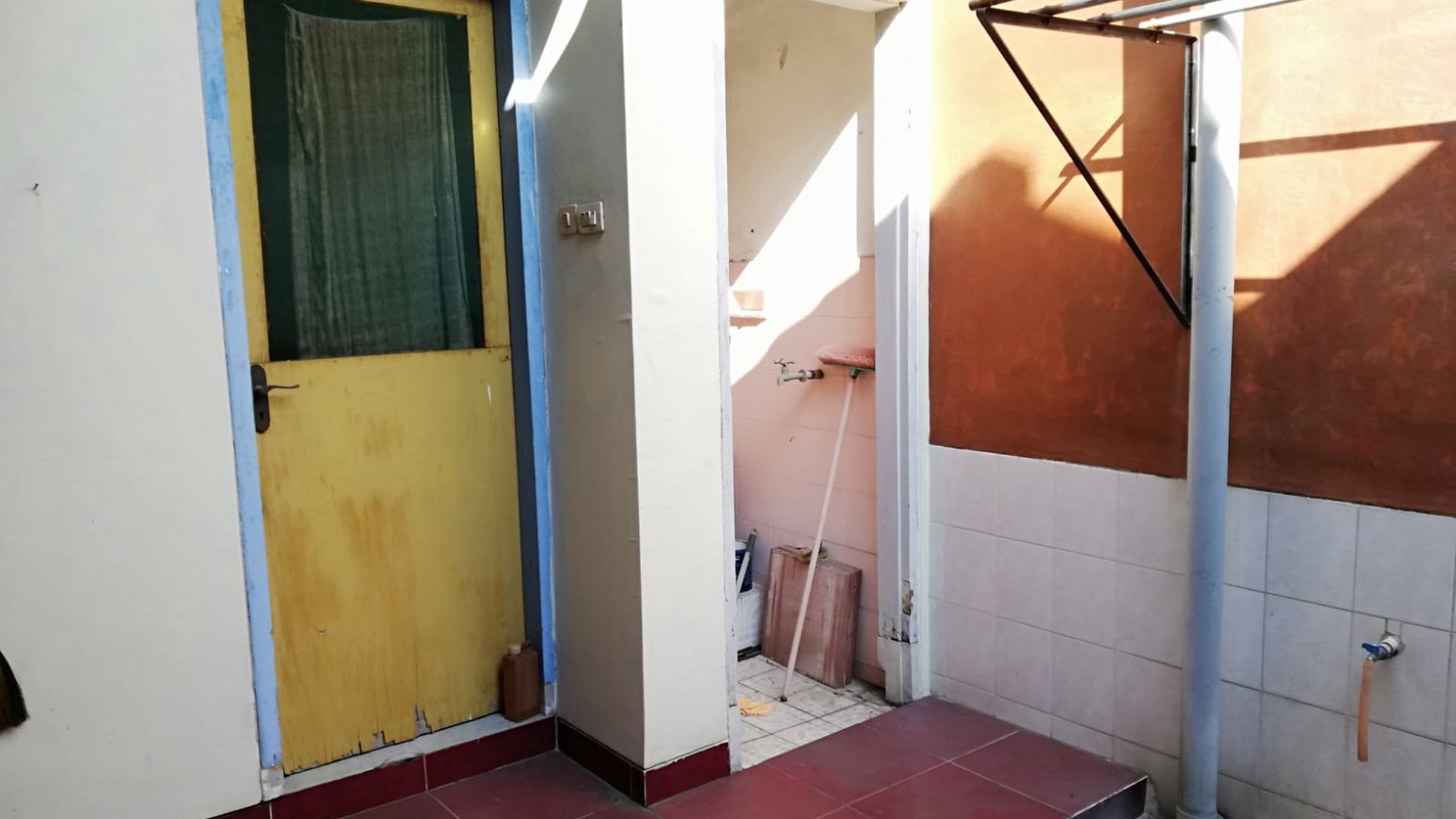 Dijual Rumah Hook Rungkut Mapan Barat Surabaya