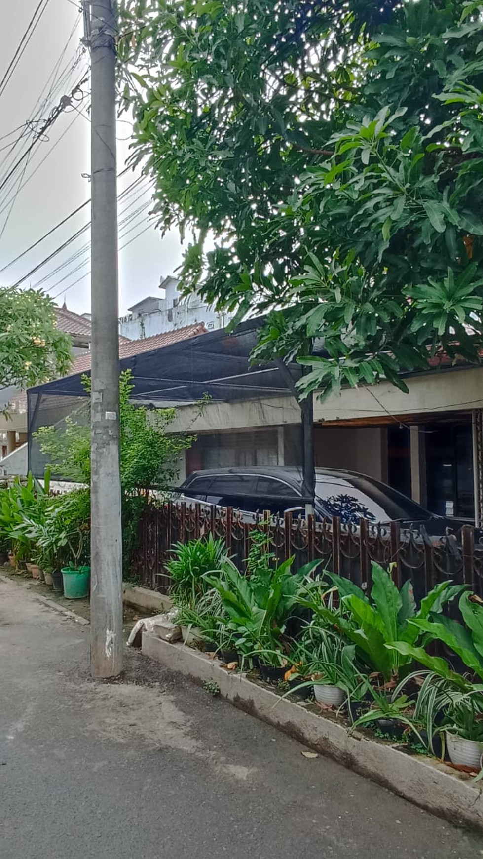 Rumah Bagus DI Komp DPR Kemanggisan Palmerah Jakarta Barat