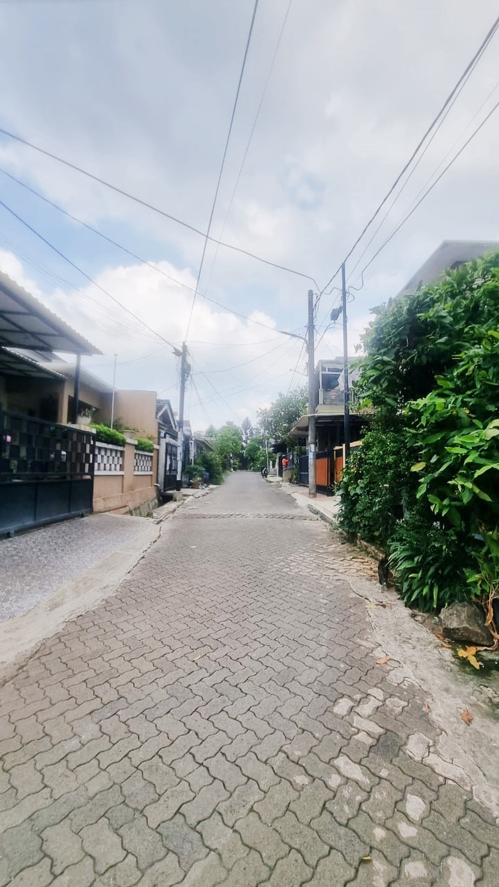 Rumah Bagus Di Bukit Nusa Indah, Jl Jati Ciputat Tangerang Selatan