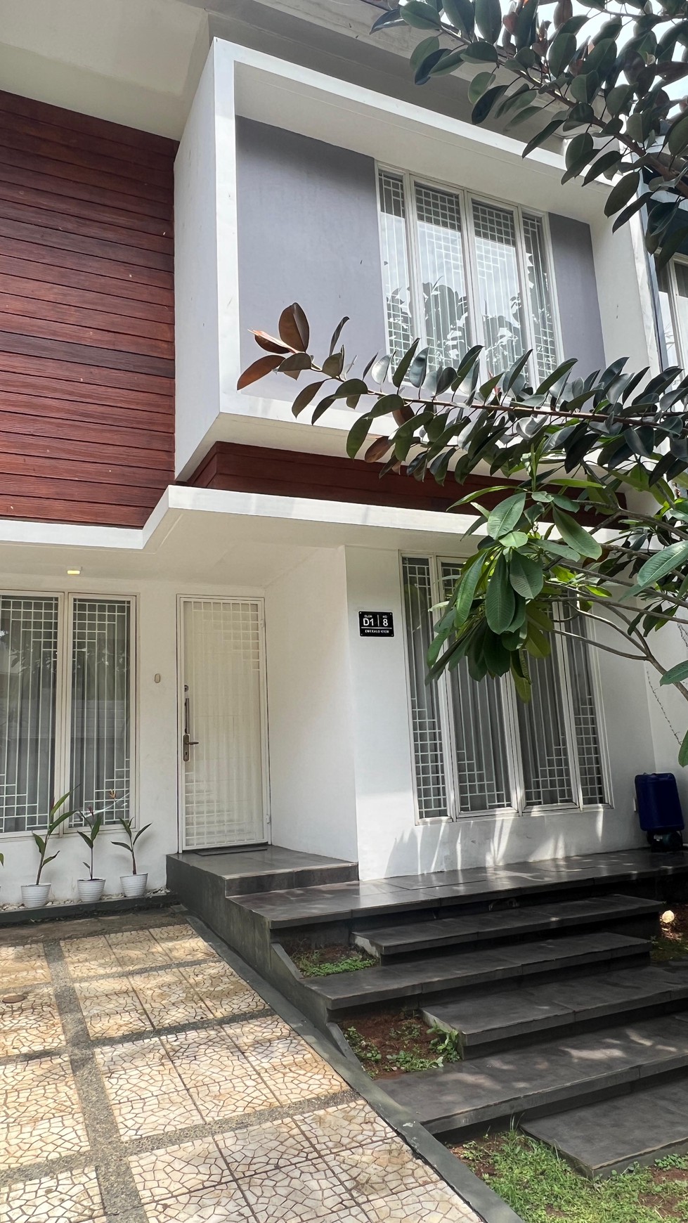 Rumah Bagus Di Emerald View Bintaro Jaya Sektor 9