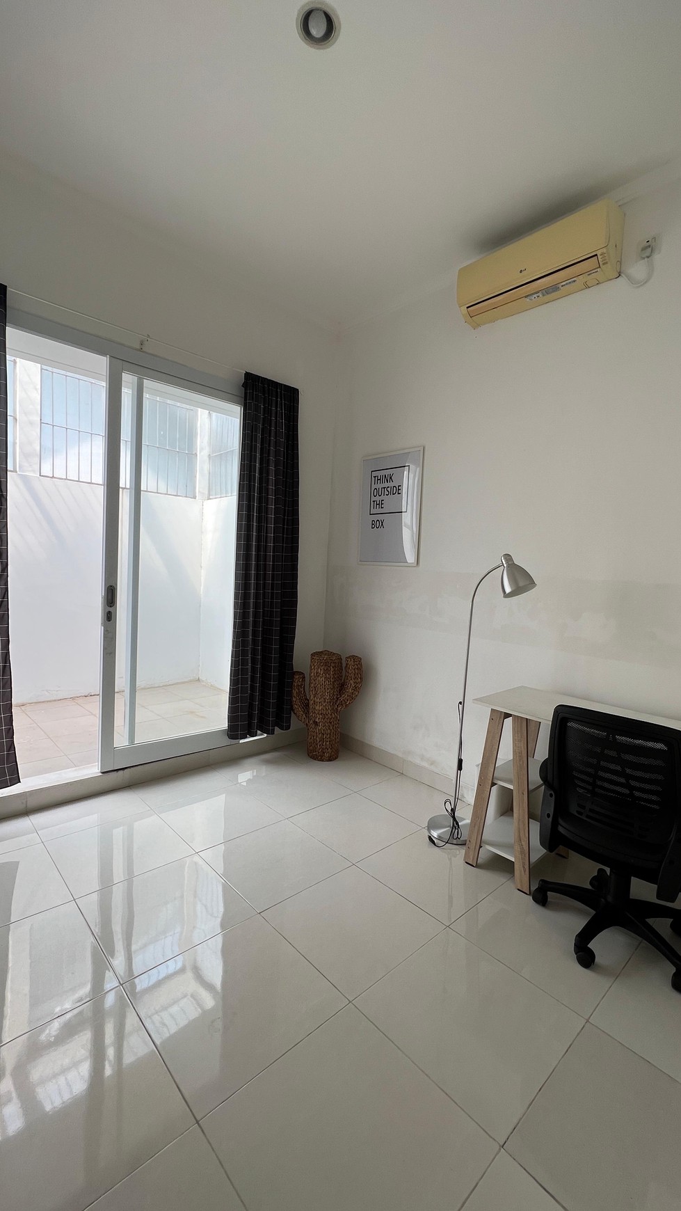 Rumah Bagus Di Emerald View Bintaro Jaya Sektor 9