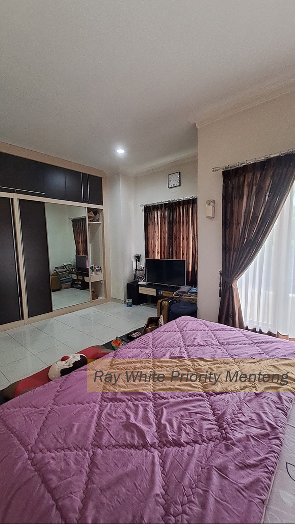 Rumah Semi-Furnished di Kawasan Eksklusif Pondok Hijau Golf, Gading Serpong, Tangerang Selatan