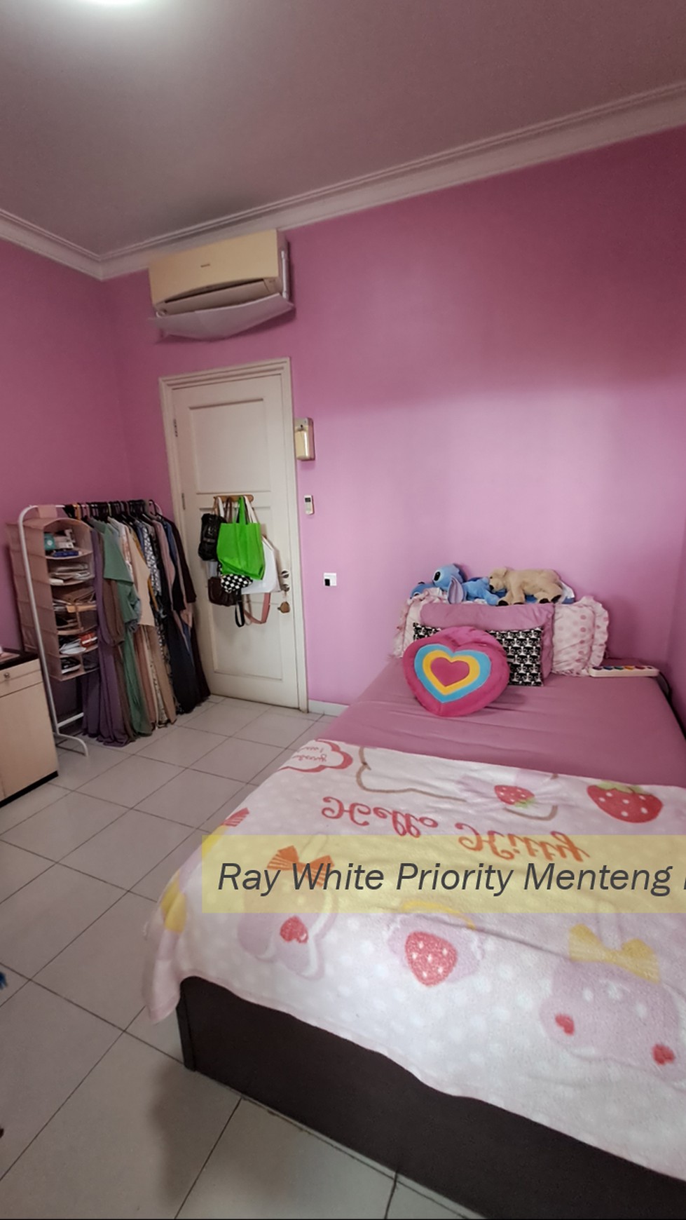 Rumah Semi-Furnished di Kawasan Eksklusif Pondok Hijau Golf, Gading Serpong, Tangerang Selatan