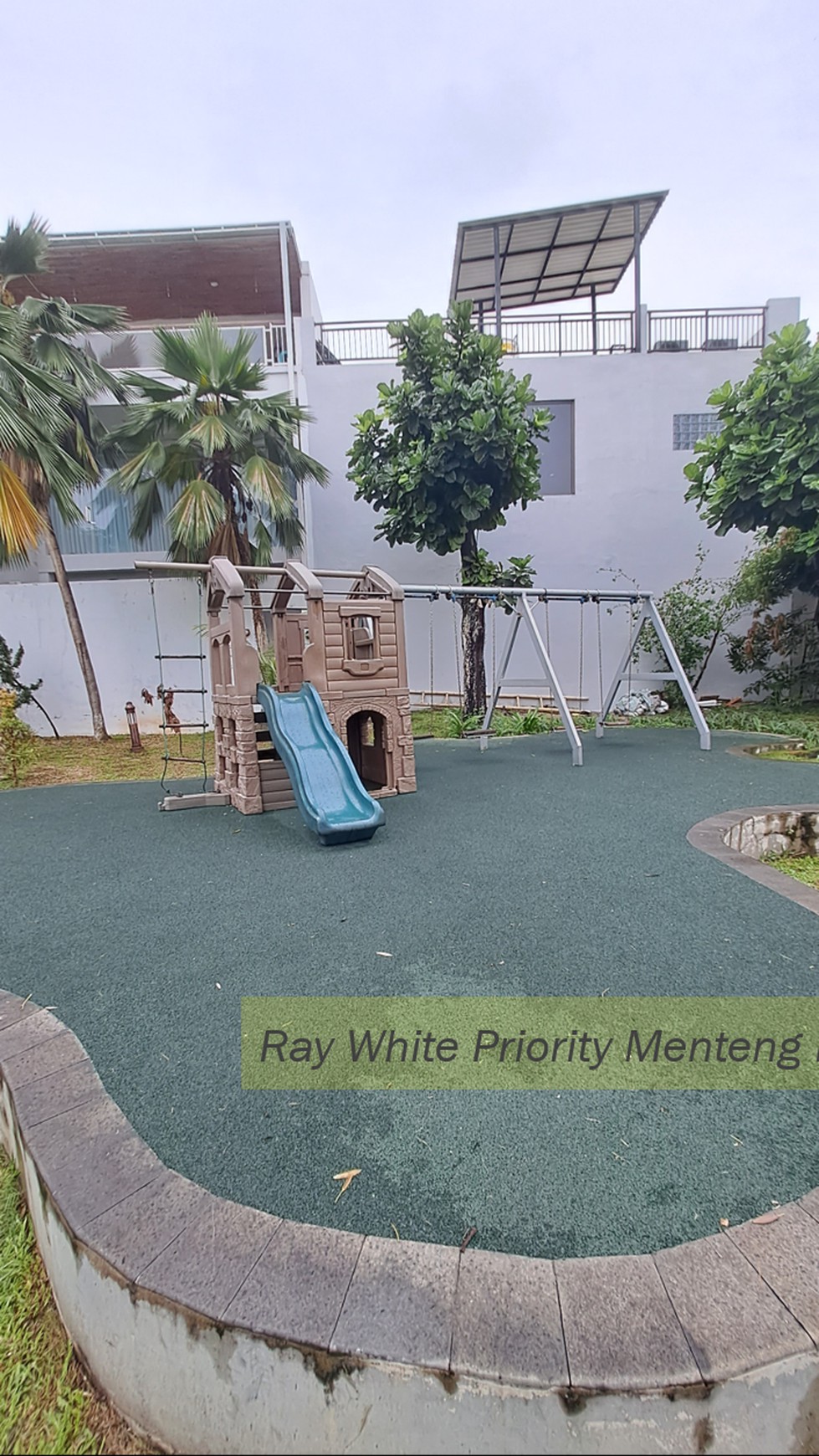 Rumah Semi-Furnished di Kawasan Eksklusif Pondok Hijau Golf, Gading Serpong, Tangerang Selatan