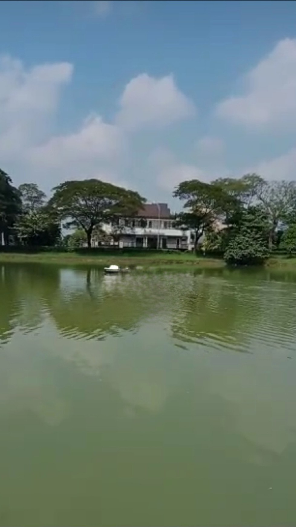 Tanah Kavling Pulau Mas TC 2 - Bukit Telaga Golf Citraland Surabaya lokasi SPESIAL View DANAU lokasi Terbatas LANGKA