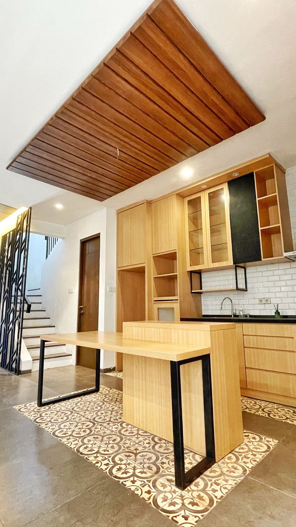 Rumah Bagus Fully Furnished Siap Huni di Discovery Fiore, Bintaro Jaya Sektor 9, Tangerang Selatan 