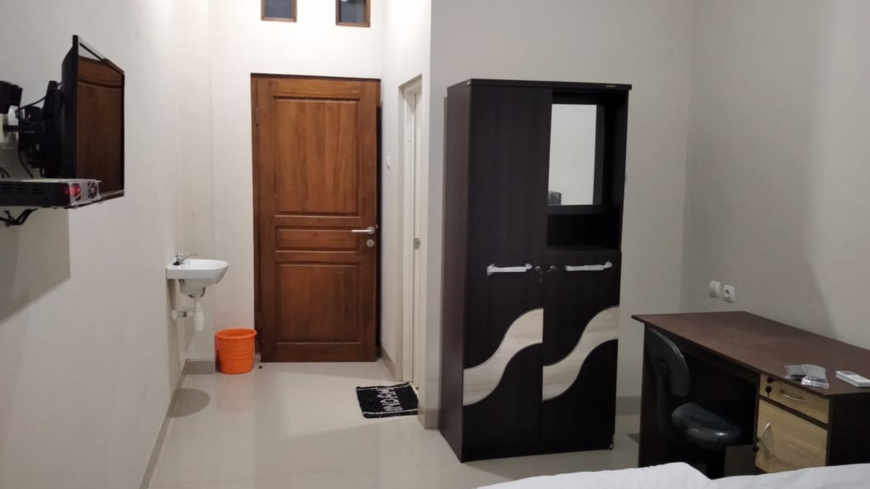 Kost Eksklusif Full Furnish Lokasi Dekat Kampus UII Terpadu Ngaglik Sleman 