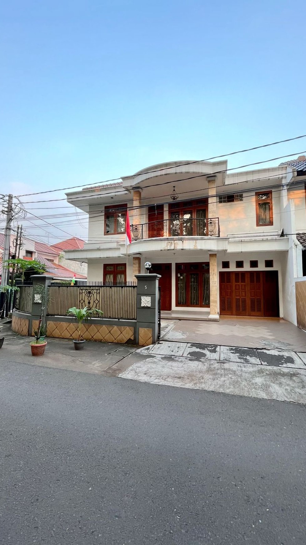 RUMAH DIJUAL JALAN CIRAGIL KEBAYORAN BARU JAKARTA SELATAN